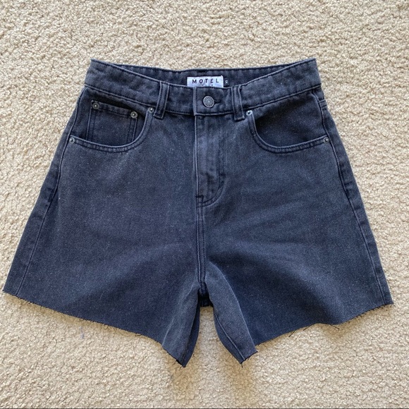 Motel Rocks Black Loose Fit Denim Shorts, Size XS - Picture 1 of 7